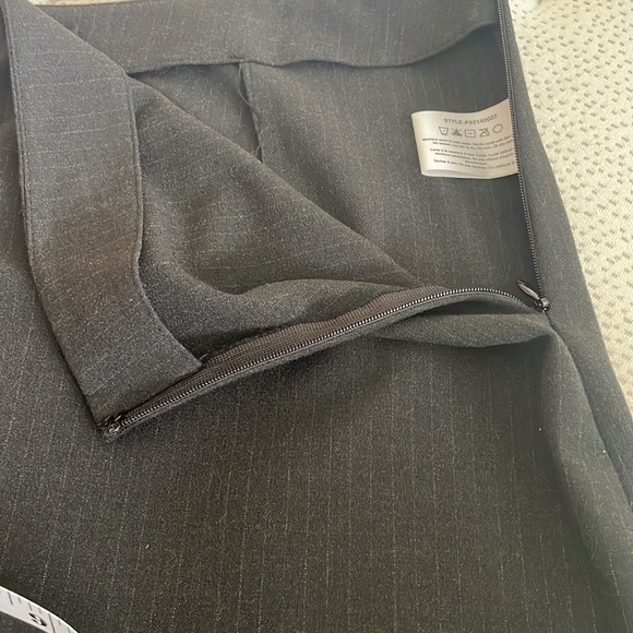 Club Monaco pinstriped pencil skirt - Picture 9 of 9